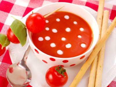 Rajčatová polévka pro děti